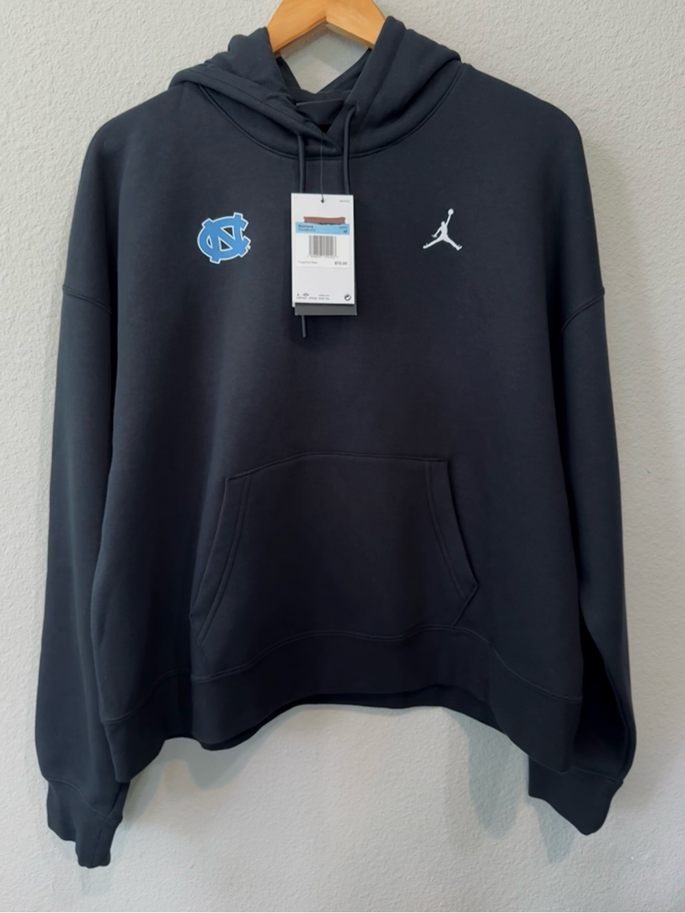 NWT! Nike Jordan x UNC Women’s Hoodie, Black, M